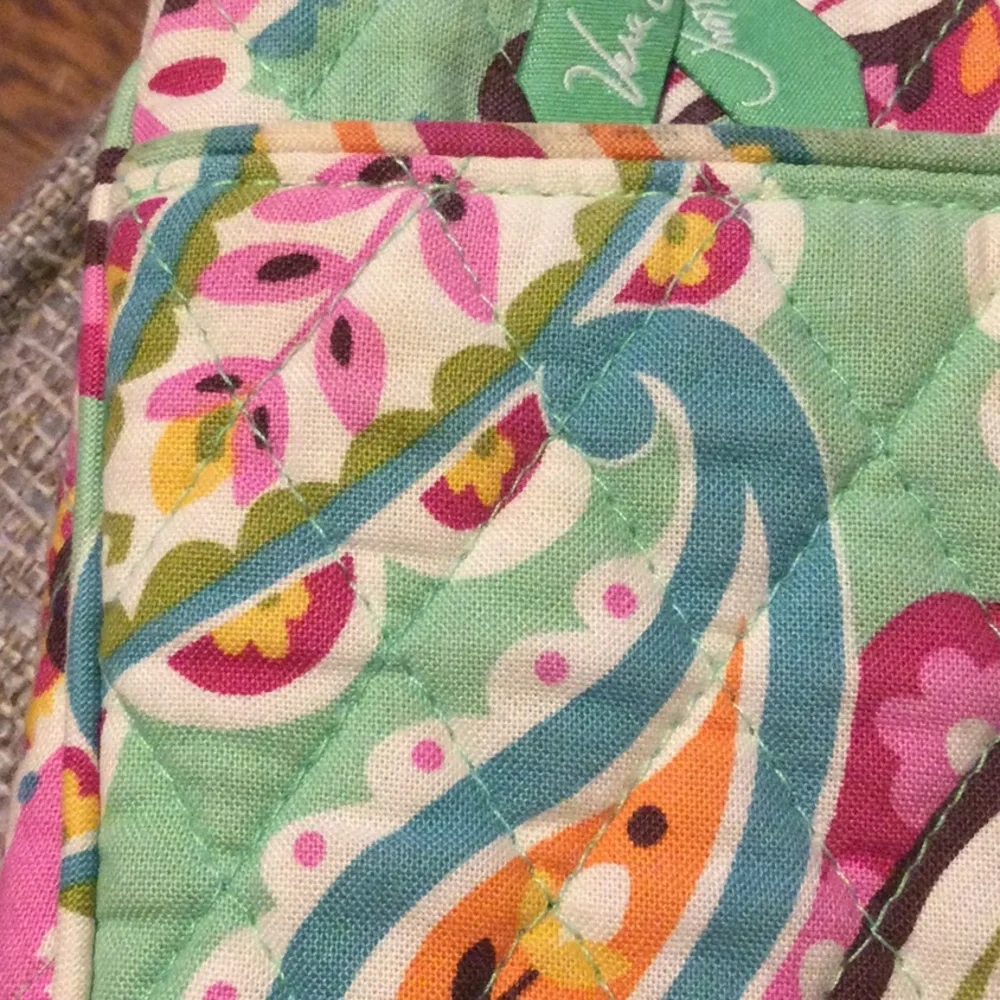 Vera Bradley purse - Picture 9 of 16